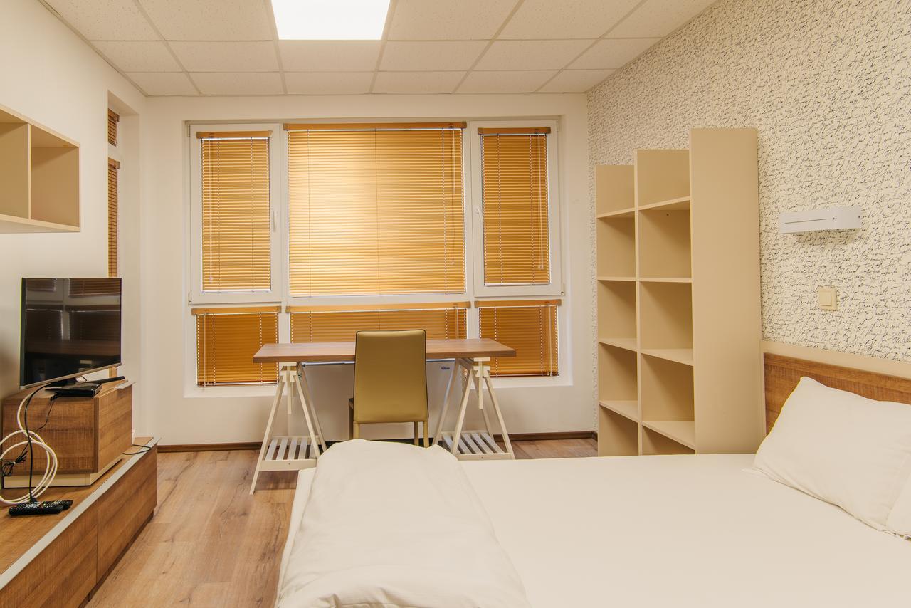 Pansion Storgozia Aparthotel Pleven Exterior photo